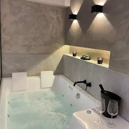 公寓 Jacuzzi Ladadika 塞萨洛尼基