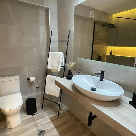 Jacuzzi Ladadika 公寓 塞萨洛尼基